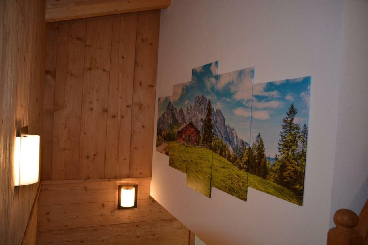 Chalet Christine Brixen im Thale Buitenkant foto
