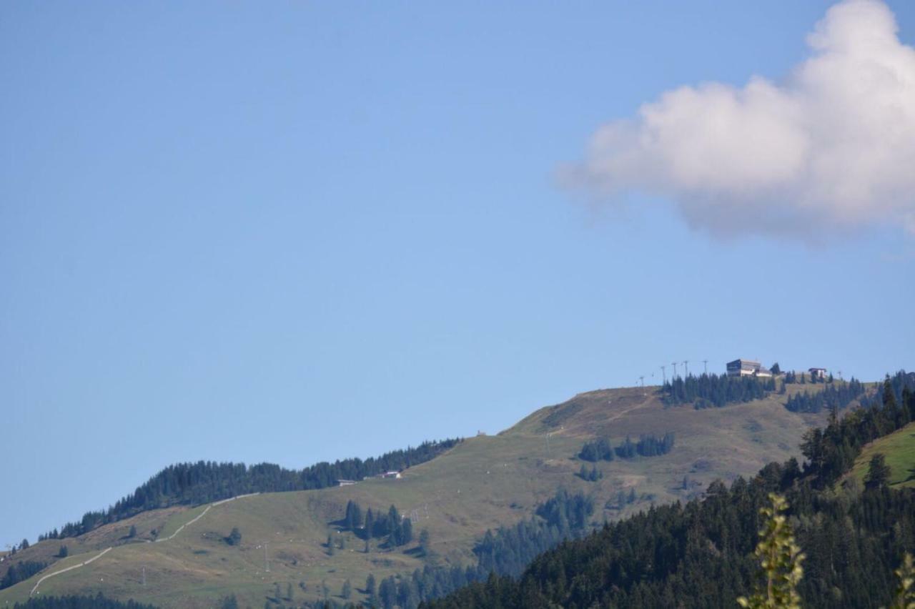 Chalet Christine Brixen im Thale Buitenkant foto